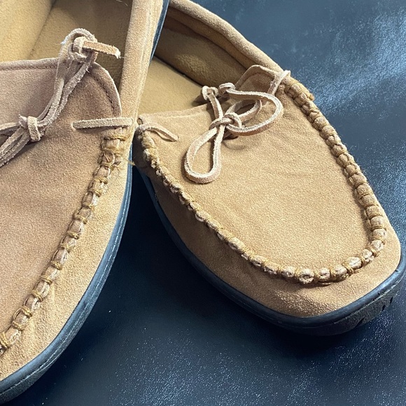 Dearfoam Moccasin Slippers - Picture 2 of 7